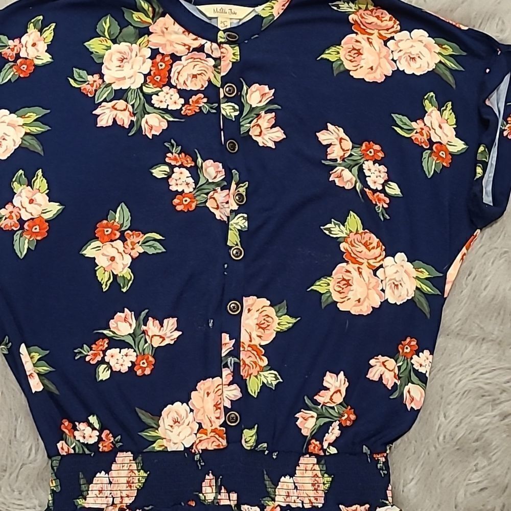 Matilda Jane womens dark blue floral tshirt and short romper size small - Picture 2 of 9